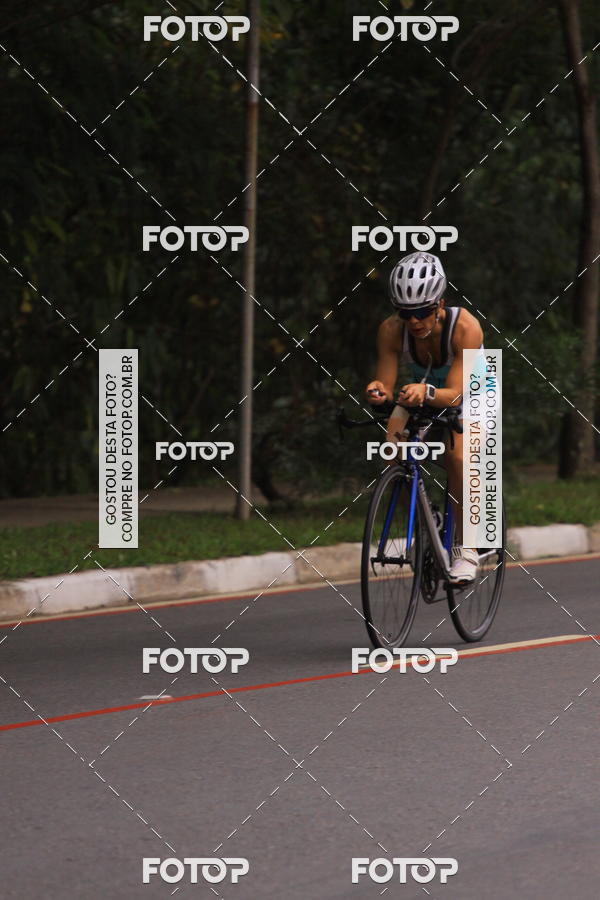 Buy your photos of the eventVSERIES Duathlon & Running on Fotop