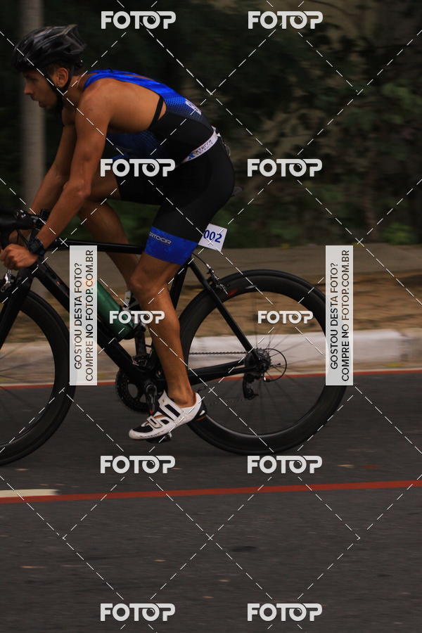 Buy your photos of the eventVSERIES Duathlon & Running on Fotop