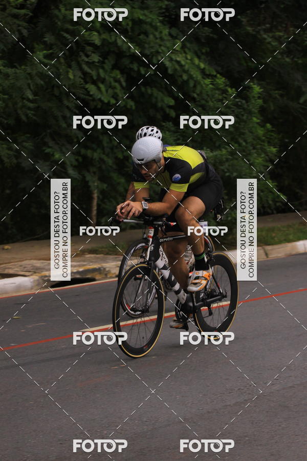 Buy your photos of the eventVSERIES Duathlon & Running on Fotop