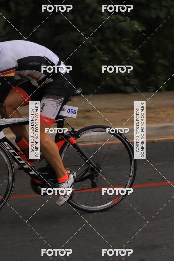 Buy your photos of the eventVSERIES Duathlon & Running on Fotop