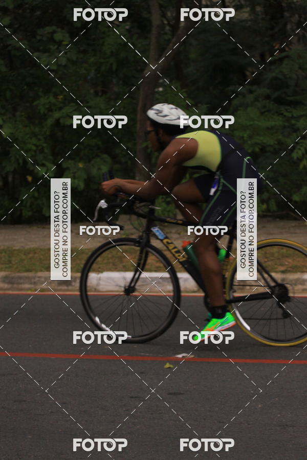 Buy your photos of the eventVSERIES Duathlon & Running on Fotop