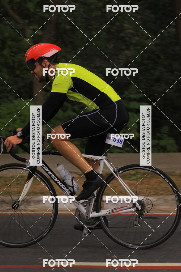 Buy your photos of the eventVSERIES Duathlon & Running on Fotop