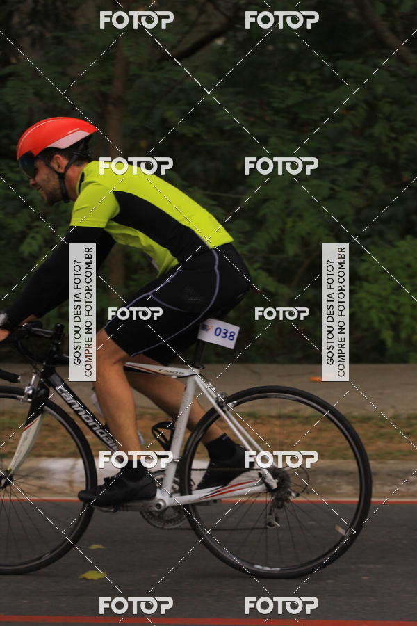 Buy your photos of the eventVSERIES Duathlon & Running on Fotop