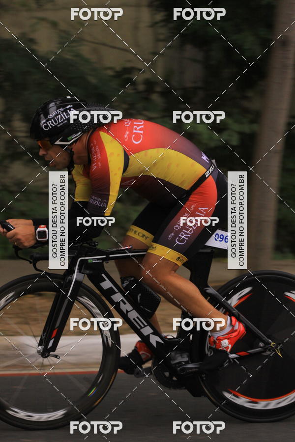 Buy your photos of the eventVSERIES Duathlon & Running on Fotop