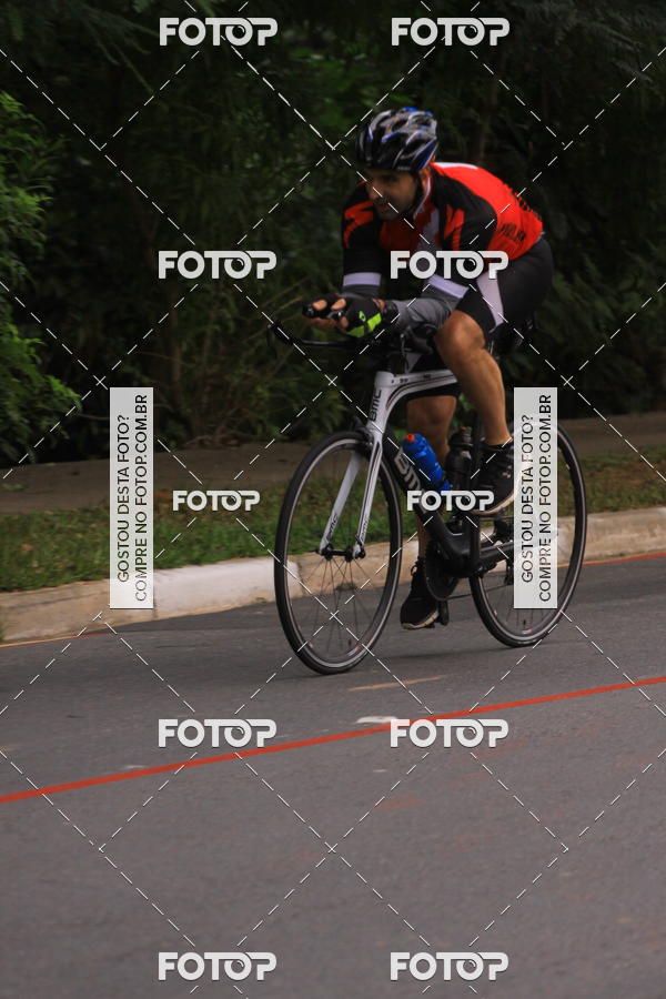 Buy your photos of the eventVSERIES Duathlon & Running on Fotop