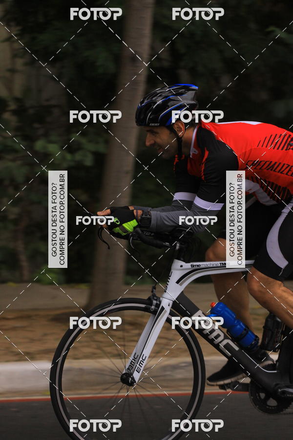 Buy your photos of the eventVSERIES Duathlon & Running on Fotop
