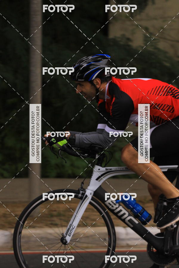 Buy your photos of the eventVSERIES Duathlon & Running on Fotop