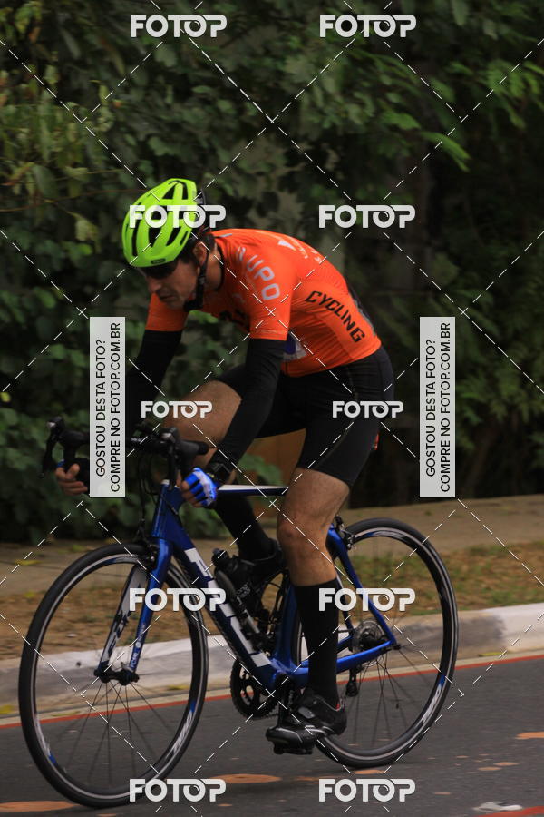 Buy your photos of the eventVSERIES Duathlon & Running on Fotop