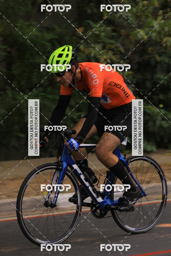 Buy your photos of the eventVSERIES Duathlon & Running on Fotop