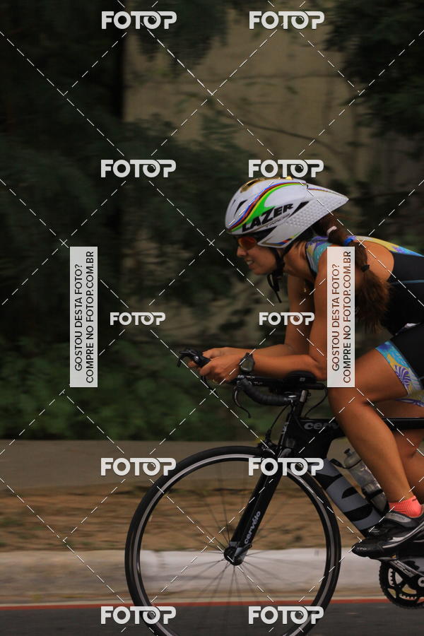 Buy your photos of the eventVSERIES Duathlon & Running on Fotop