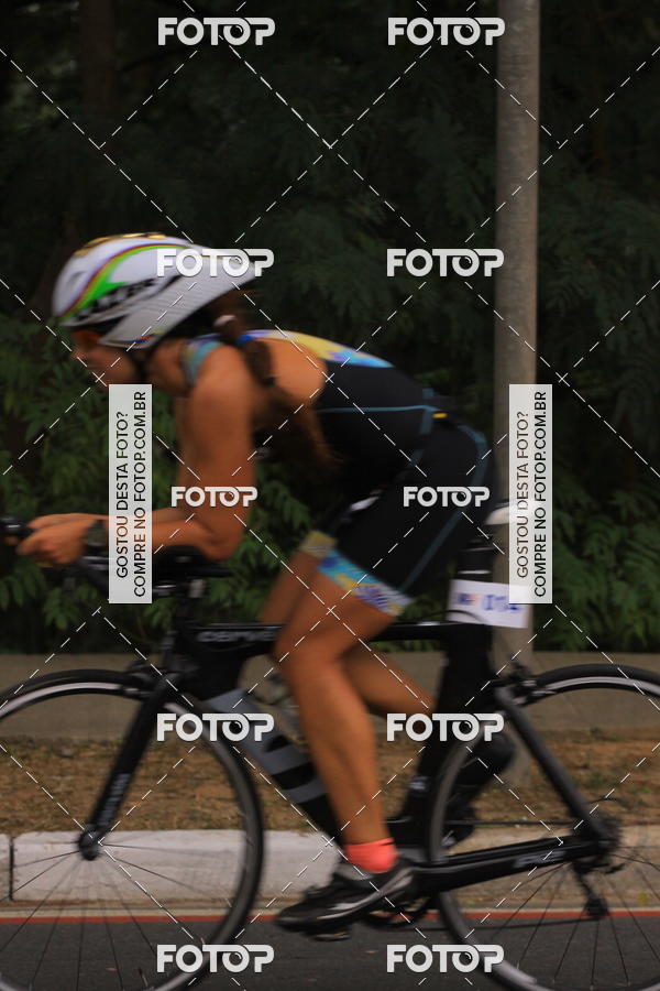 Buy your photos of the eventVSERIES Duathlon & Running on Fotop