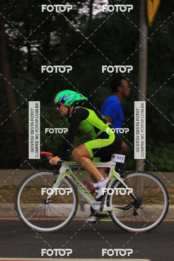 Buy your photos of the eventVSERIES Duathlon & Running on Fotop