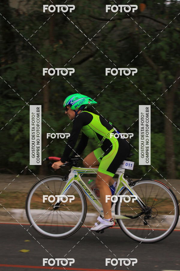 Buy your photos of the eventVSERIES Duathlon & Running on Fotop