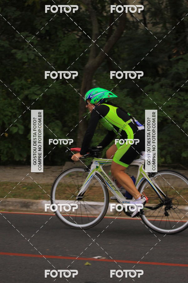 Buy your photos of the eventVSERIES Duathlon & Running on Fotop