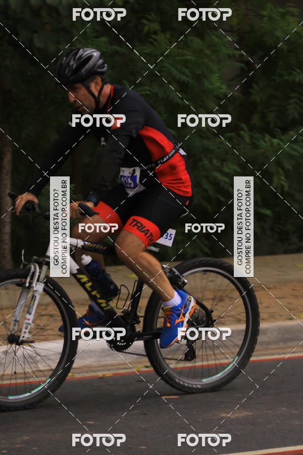 Buy your photos of the eventVSERIES Duathlon & Running on Fotop