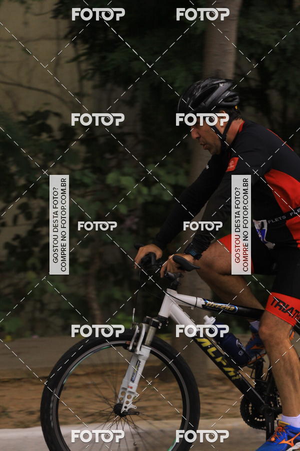 Buy your photos of the eventVSERIES Duathlon & Running on Fotop