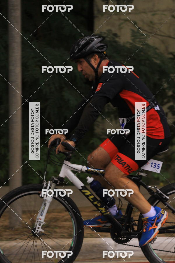 Buy your photos of the eventVSERIES Duathlon & Running on Fotop