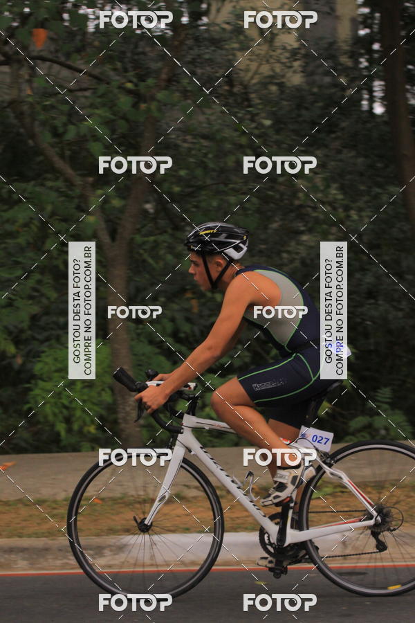 Buy your photos of the eventVSERIES Duathlon & Running on Fotop