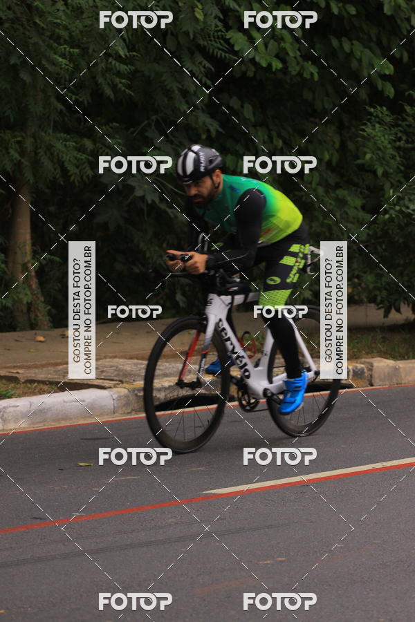 Buy your photos of the eventVSERIES Duathlon & Running on Fotop