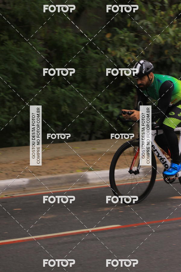 Buy your photos of the eventVSERIES Duathlon & Running on Fotop