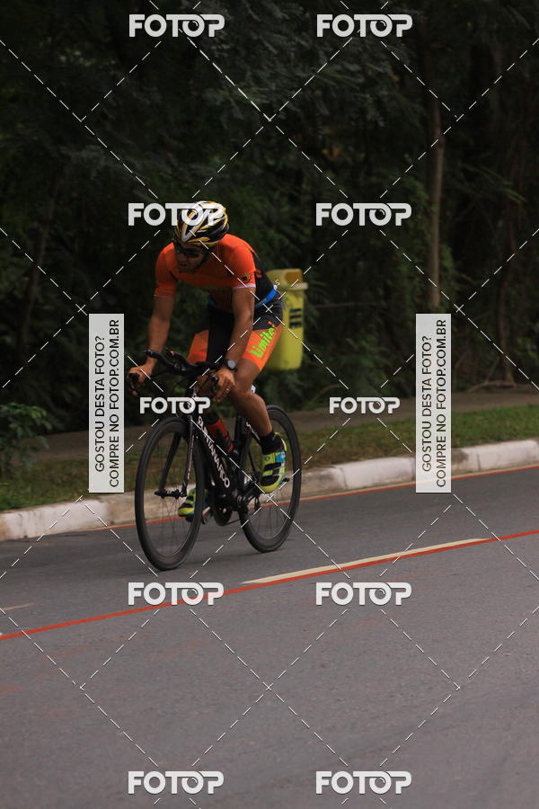 Buy your photos of the eventVSERIES Duathlon & Running on Fotop