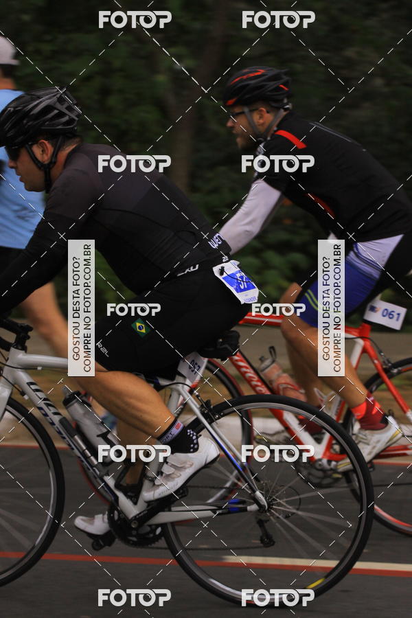 Buy your photos of the eventVSERIES Duathlon & Running on Fotop