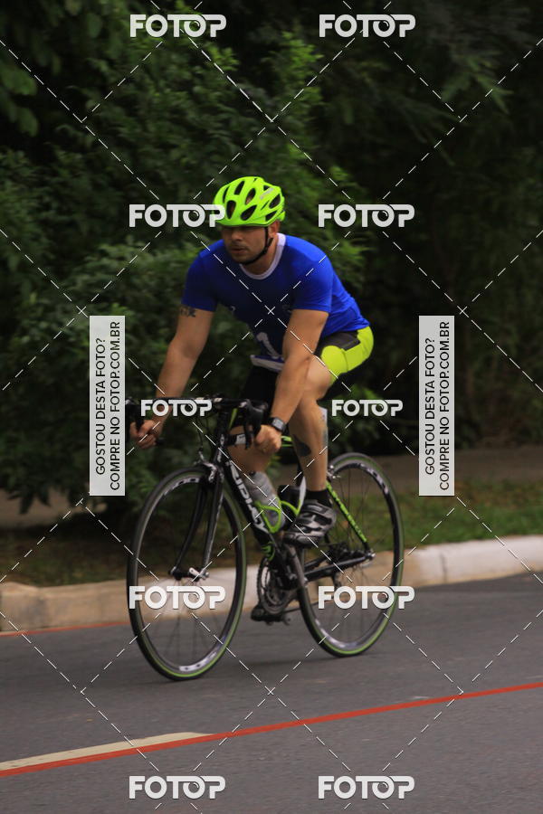 Buy your photos of the eventVSERIES Duathlon & Running on Fotop