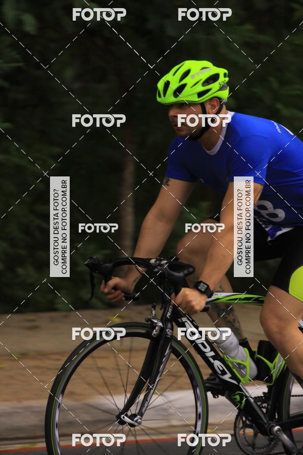 Buy your photos of the eventVSERIES Duathlon & Running on Fotop