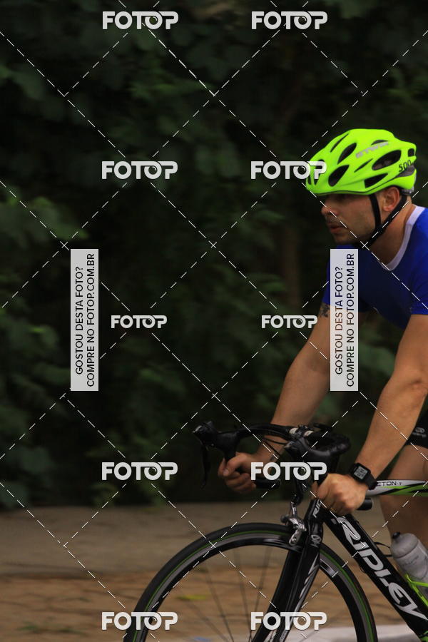 Buy your photos of the eventVSERIES Duathlon & Running on Fotop