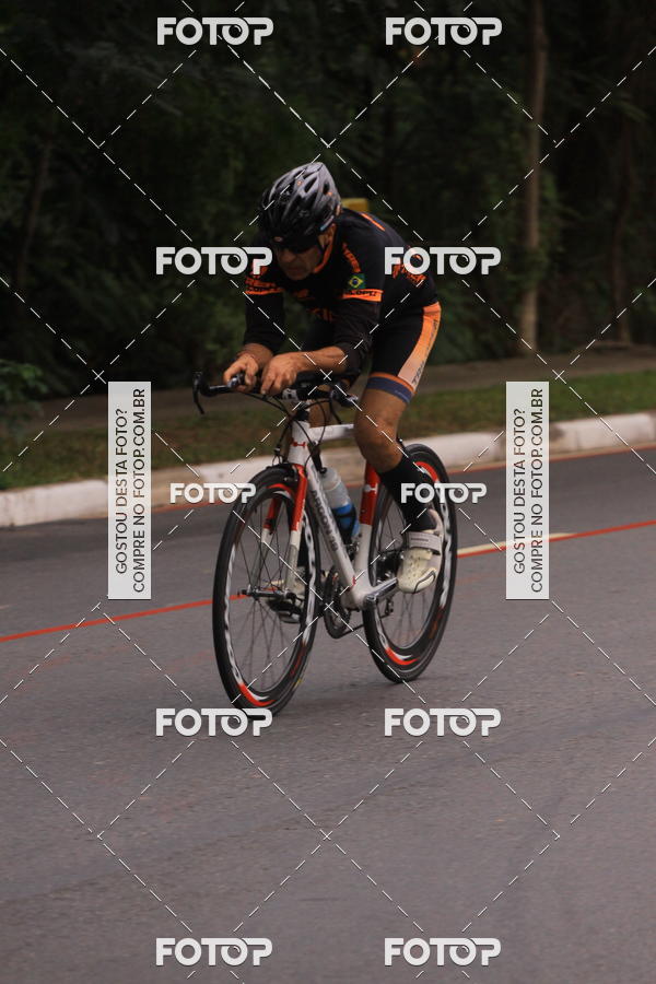 Buy your photos of the eventVSERIES Duathlon & Running on Fotop