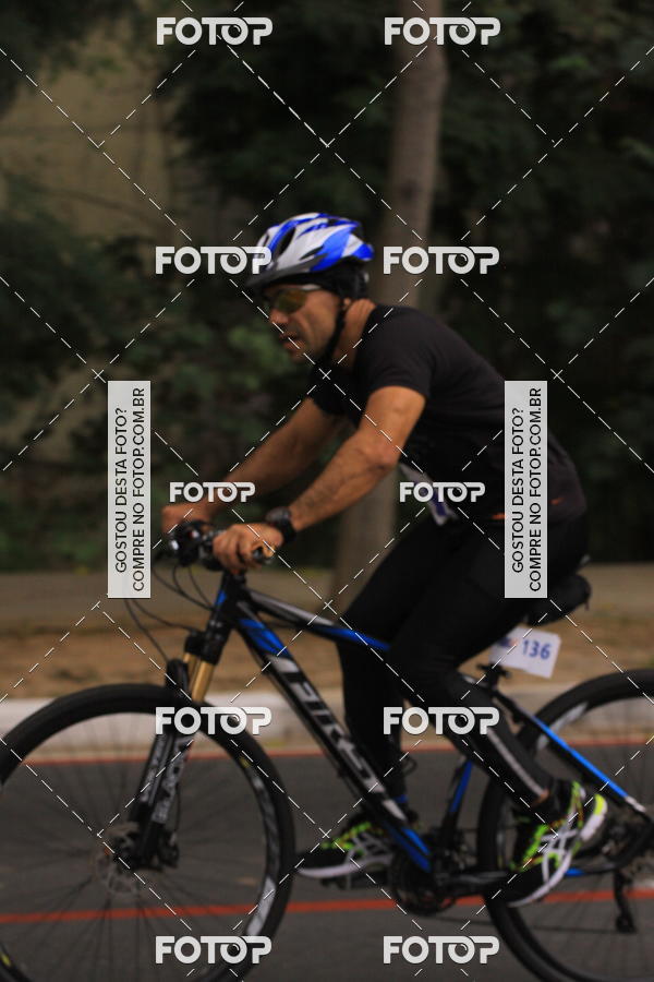 Buy your photos of the eventVSERIES Duathlon & Running on Fotop