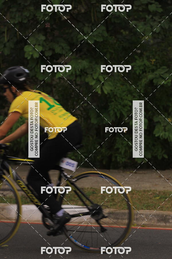 Buy your photos of the eventVSERIES Duathlon & Running on Fotop