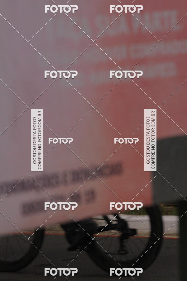 Buy your photos of the eventVSERIES Duathlon & Running on Fotop