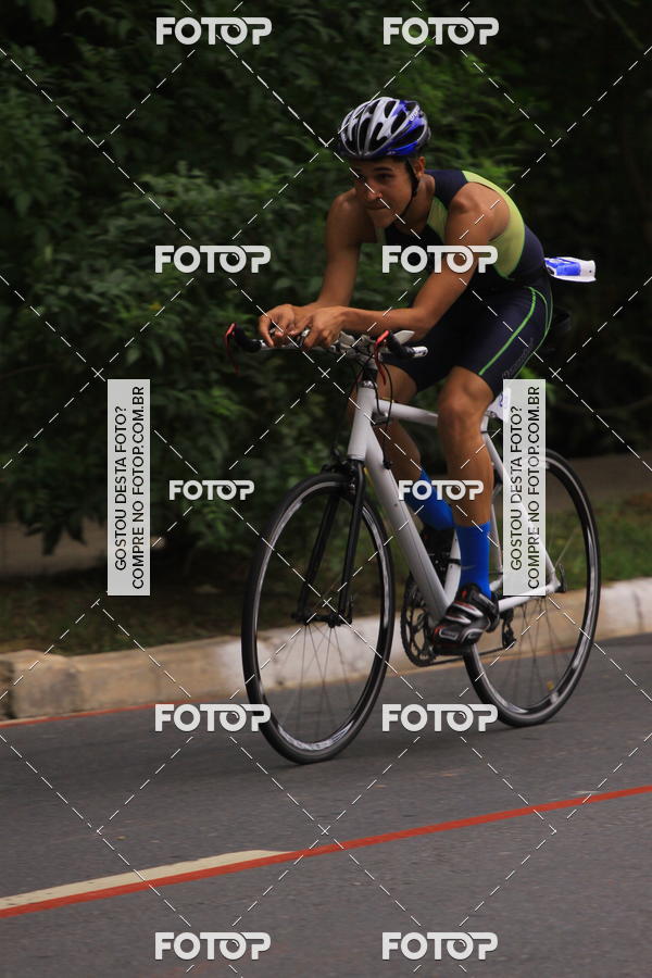 Buy your photos of the eventVSERIES Duathlon & Running on Fotop