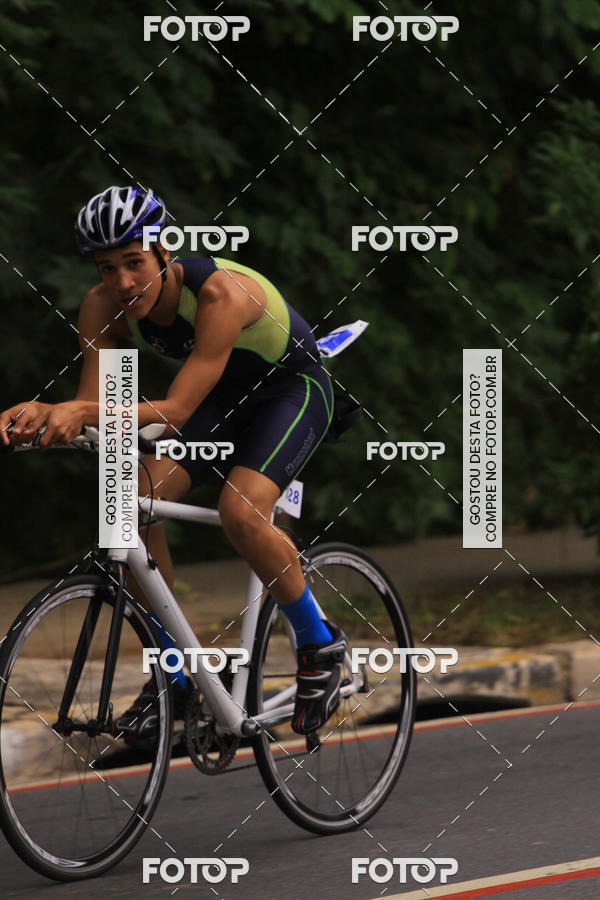 Buy your photos of the eventVSERIES Duathlon & Running on Fotop