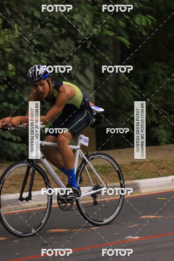 Buy your photos of the eventVSERIES Duathlon & Running on Fotop