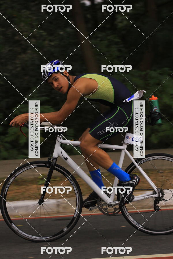 Buy your photos of the eventVSERIES Duathlon & Running on Fotop