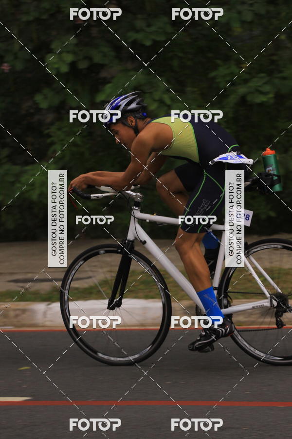 Buy your photos of the eventVSERIES Duathlon & Running on Fotop