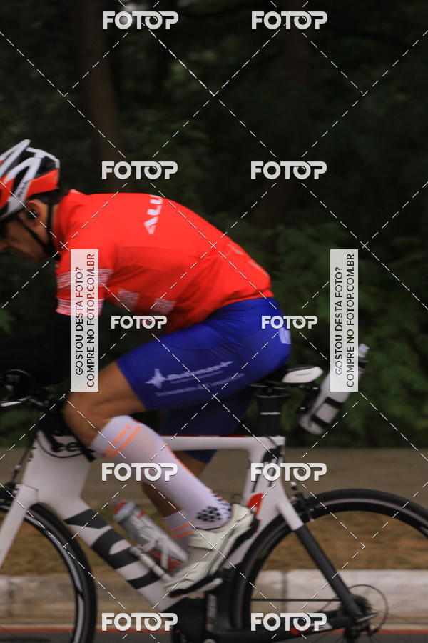 Buy your photos of the eventVSERIES Duathlon & Running on Fotop