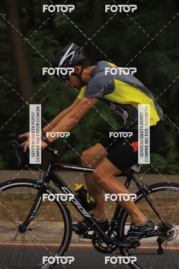 Buy your photos of the eventVSERIES Duathlon & Running on Fotop