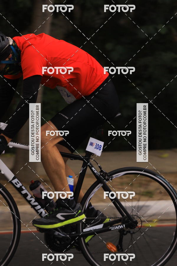 Buy your photos of the eventVSERIES Duathlon & Running on Fotop