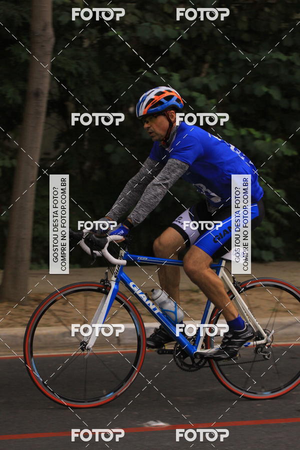 Buy your photos of the eventVSERIES Duathlon & Running on Fotop