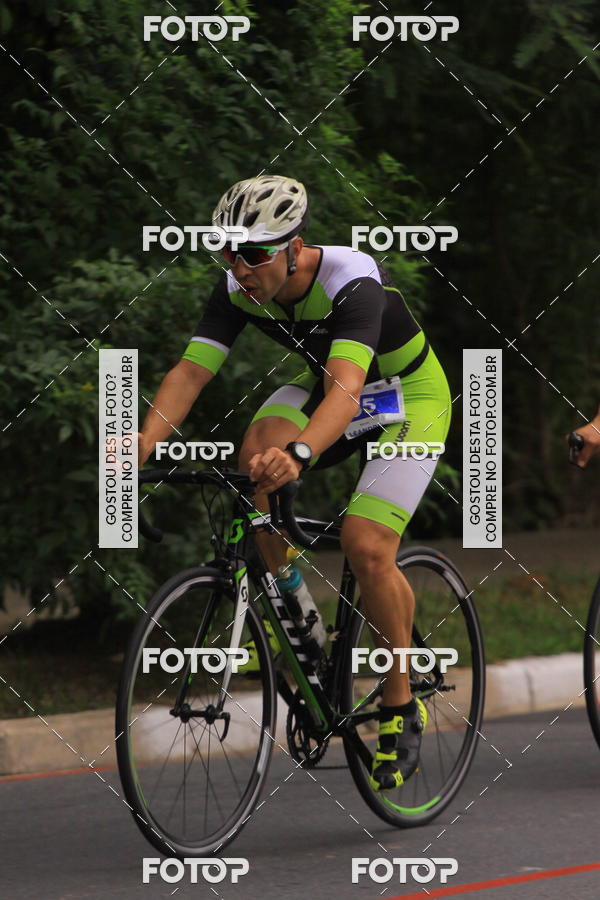 Buy your photos of the eventVSERIES Duathlon & Running on Fotop