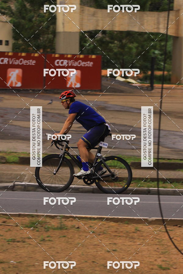 Buy your photos of the eventVSERIES Duathlon & Running on Fotop
