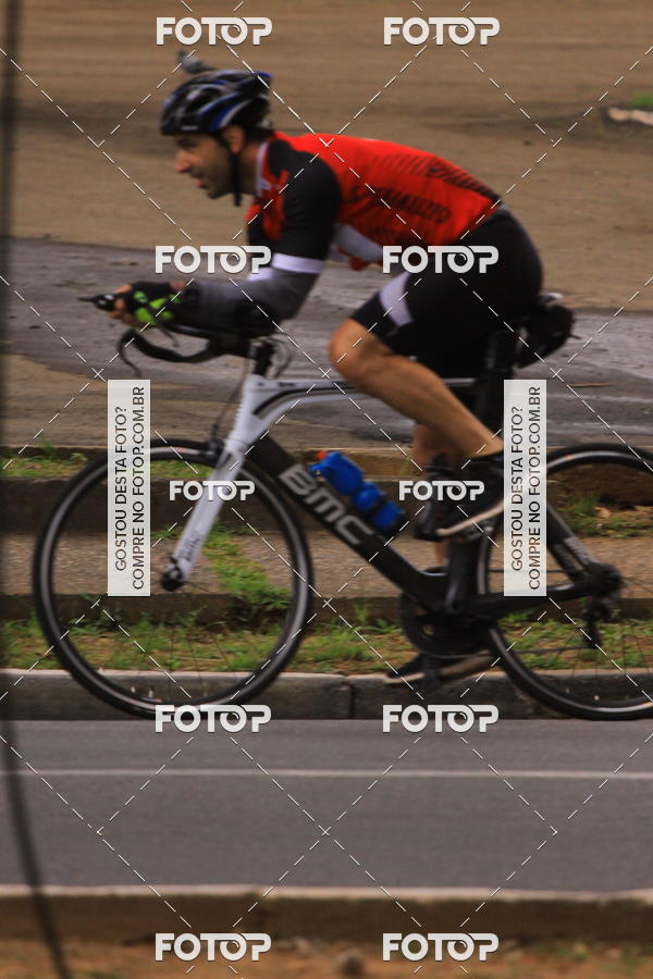 Buy your photos of the eventVSERIES Duathlon & Running on Fotop