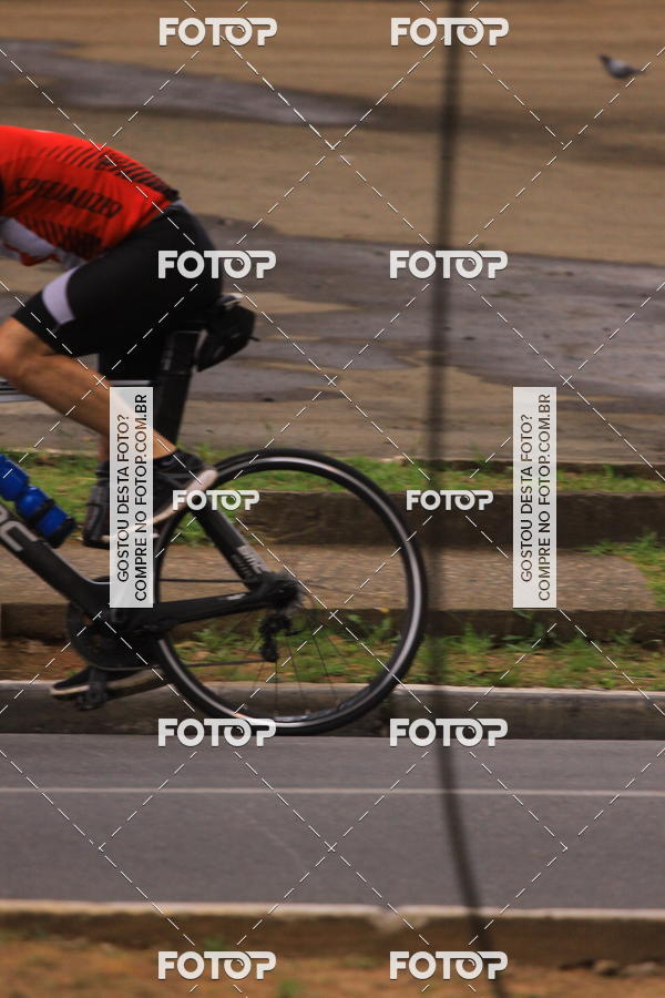 Buy your photos of the eventVSERIES Duathlon & Running on Fotop