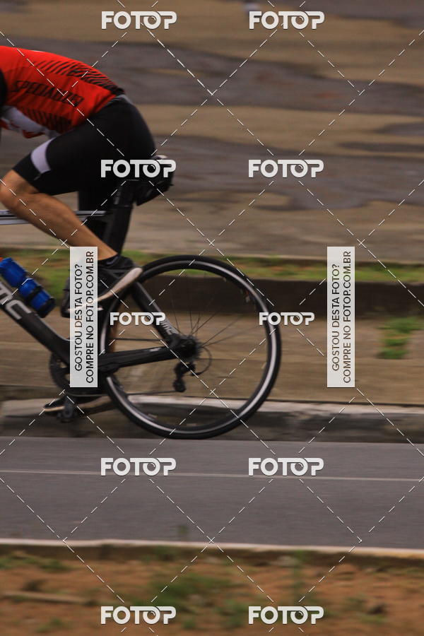 Buy your photos of the eventVSERIES Duathlon & Running on Fotop