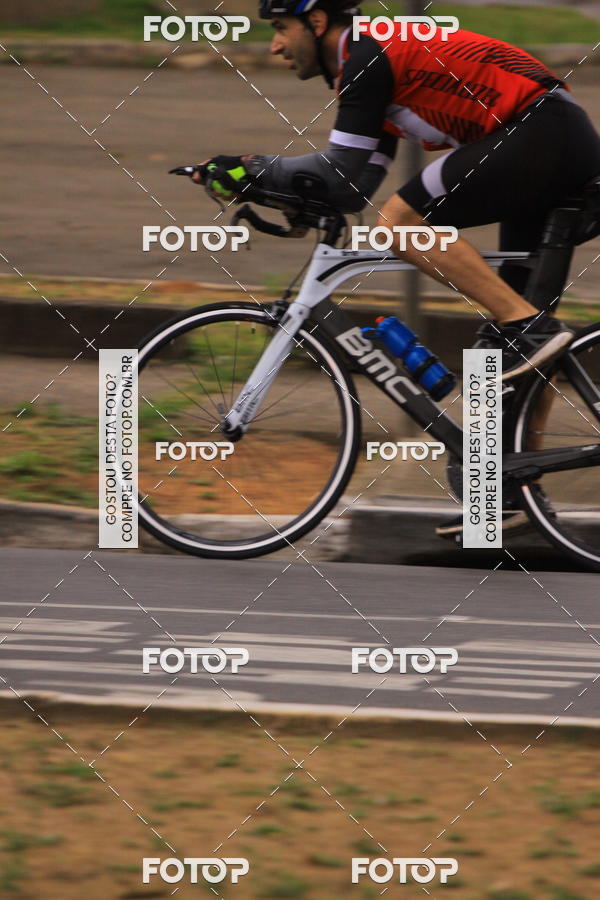 Buy your photos of the eventVSERIES Duathlon & Running on Fotop