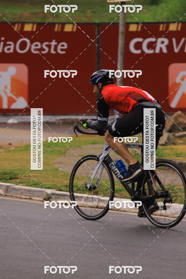 Buy your photos of the eventVSERIES Duathlon & Running on Fotop
