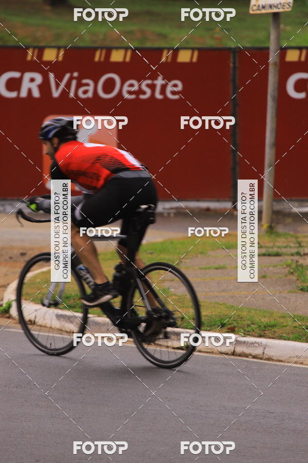 Buy your photos of the eventVSERIES Duathlon & Running on Fotop